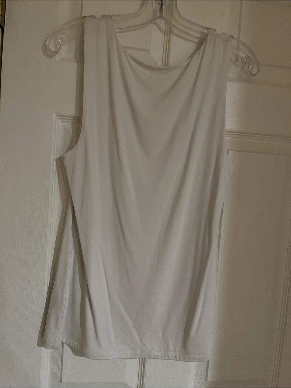 INC International Concepts White Scoop Neck Tank Top